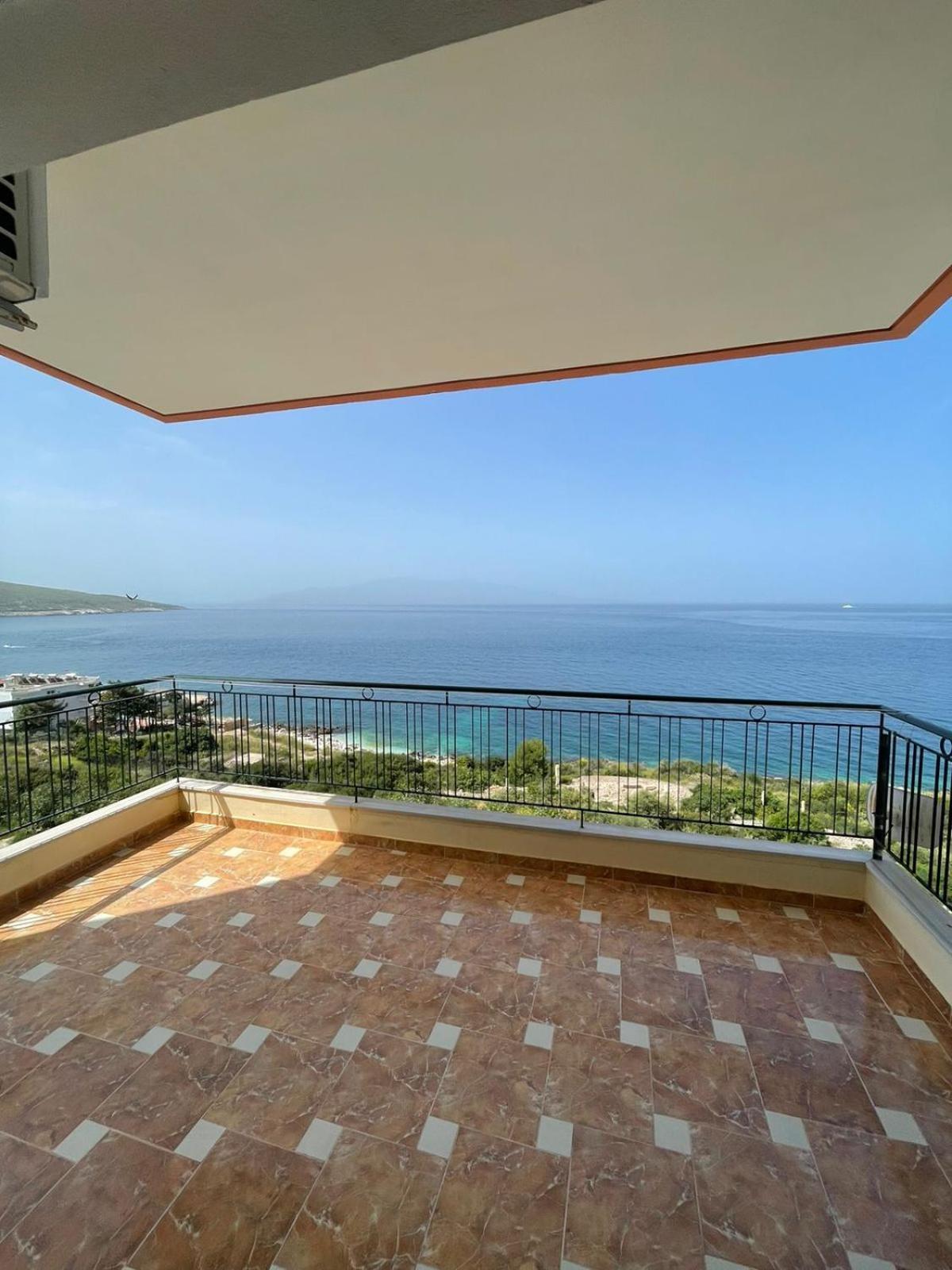 Lovely 3-Bedroom Apartment Rei Sarandë 외부 사진