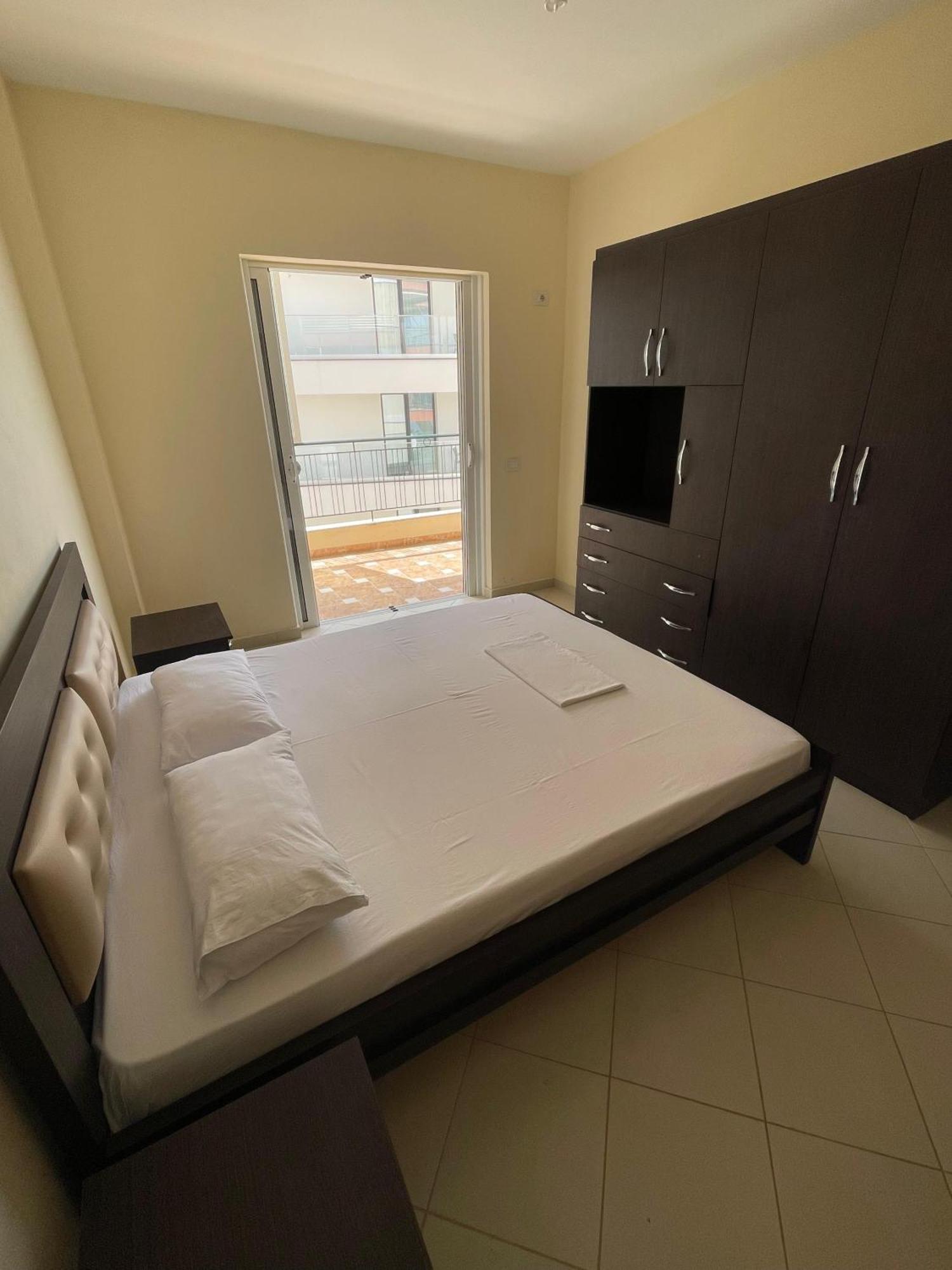 Lovely 3-Bedroom Apartment Rei Sarandë 외부 사진