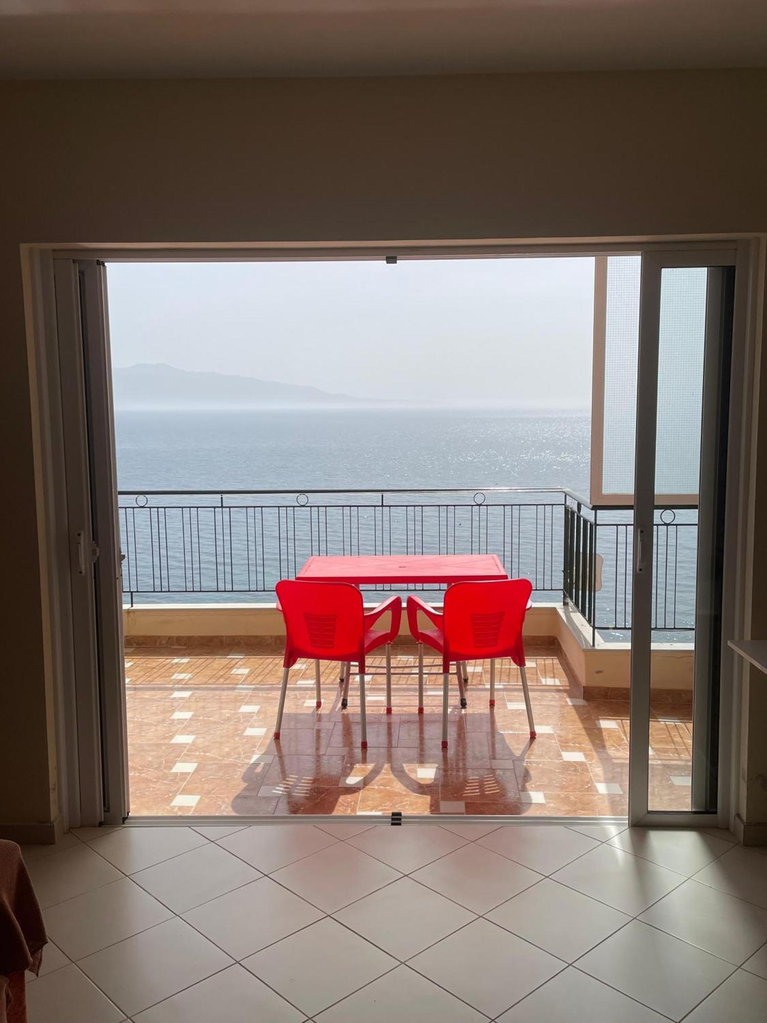 Lovely 3-Bedroom Apartment Rei Sarandë 외부 사진