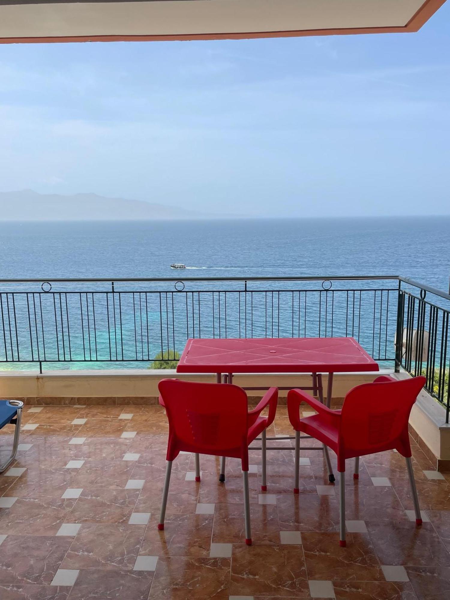 Lovely 3-Bedroom Apartment Rei Sarandë 외부 사진