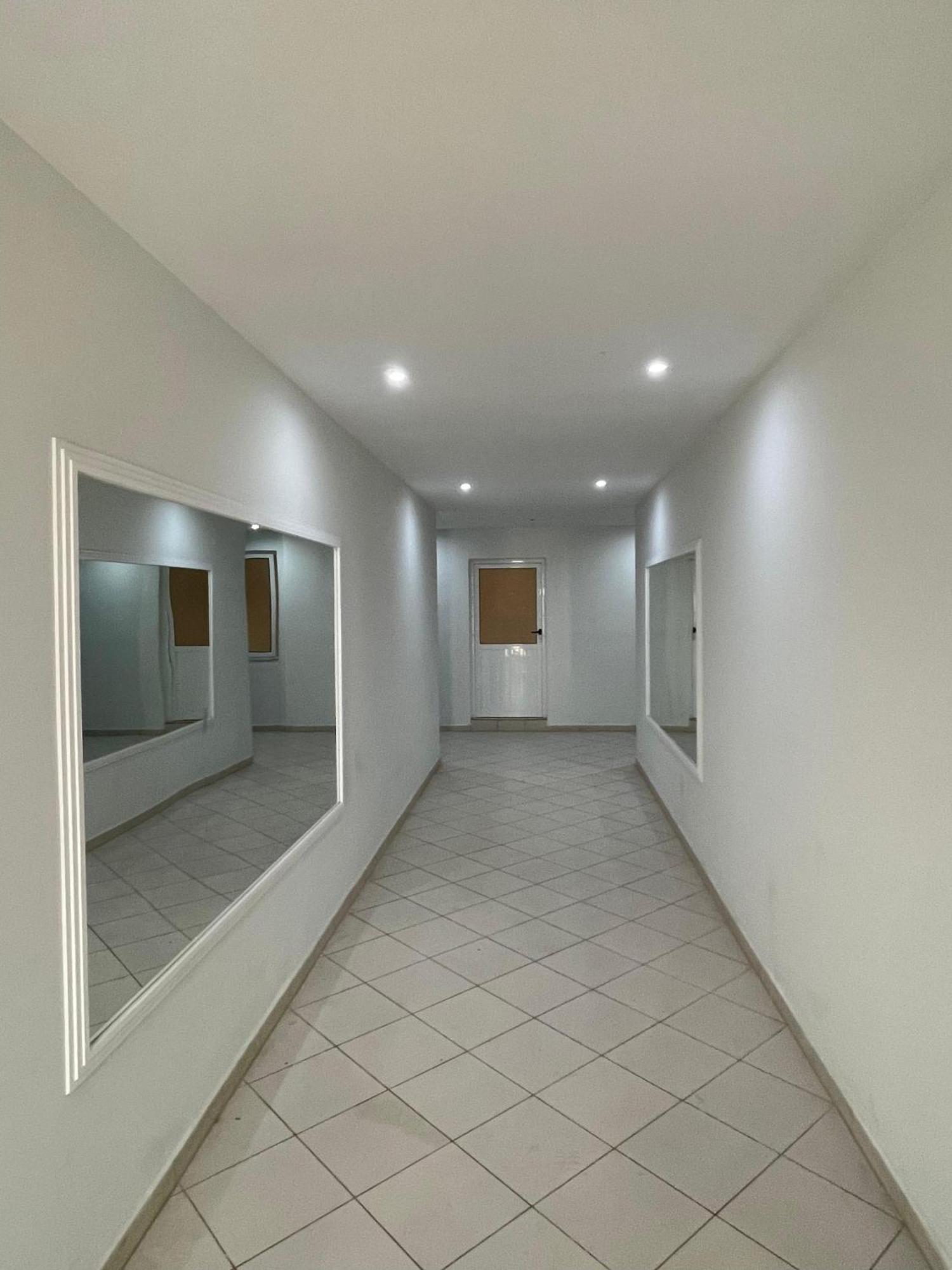 Lovely 3-Bedroom Apartment Rei Sarandë 외부 사진