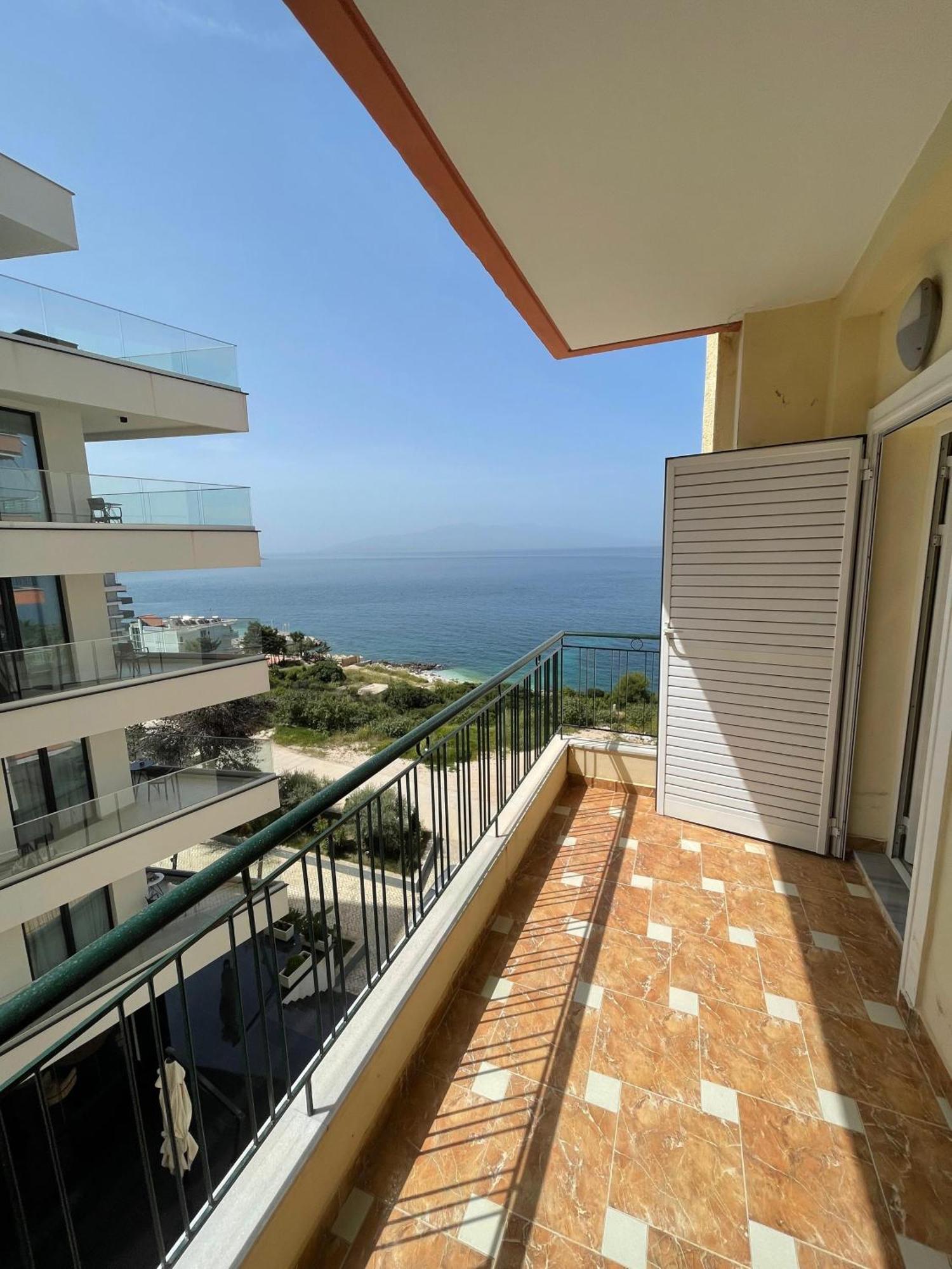 Lovely 3-Bedroom Apartment Rei Sarandë 외부 사진