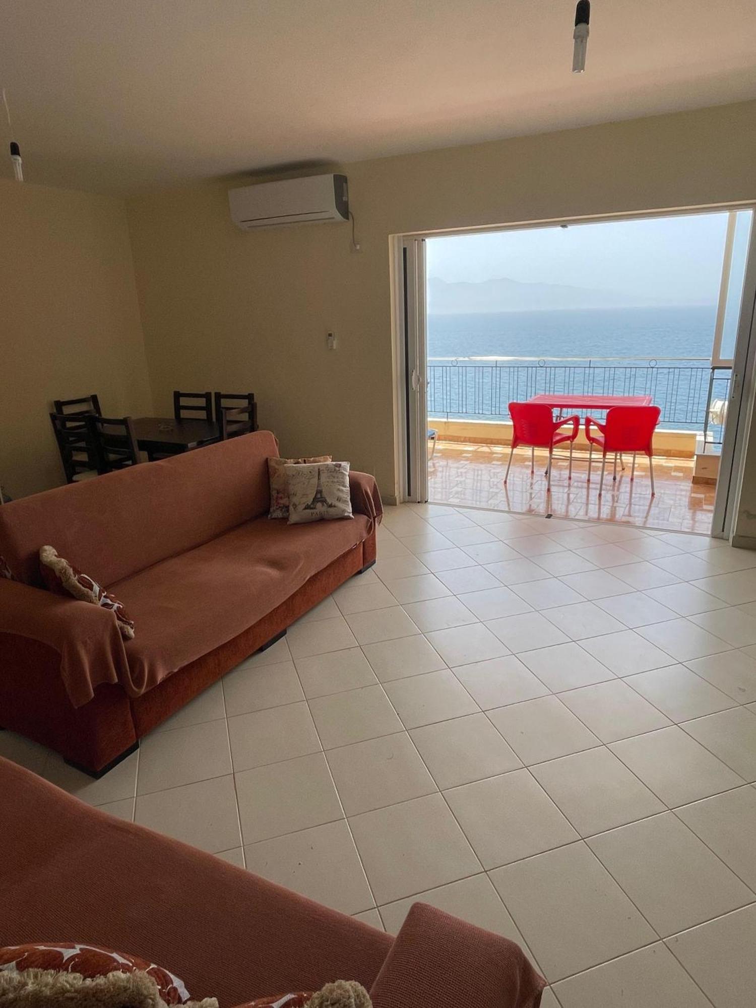 Lovely 3-Bedroom Apartment Rei Sarandë 외부 사진